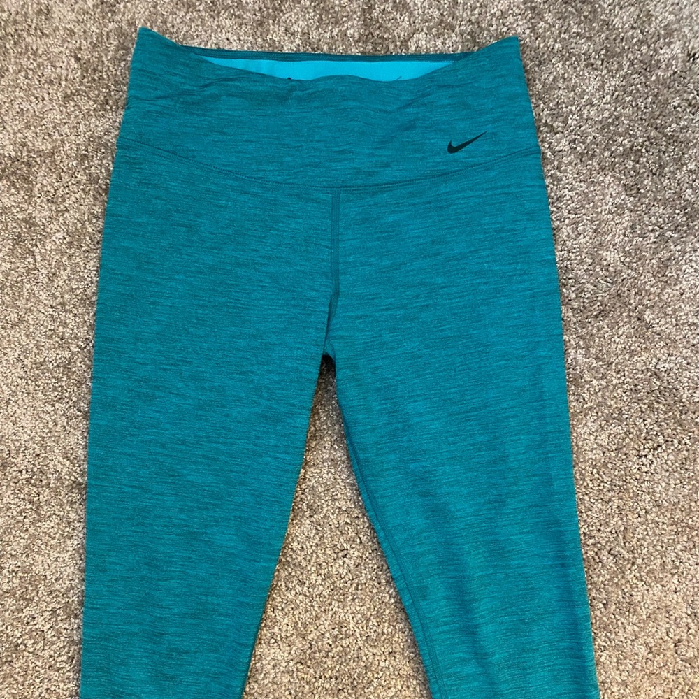 Nike Yoga Leggings